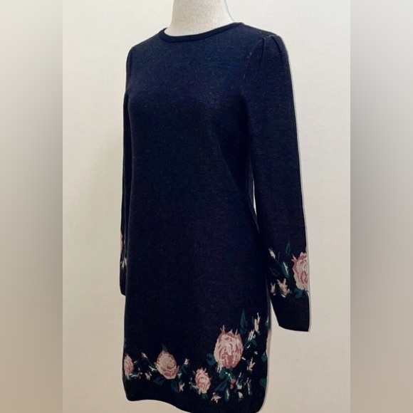 Club Monaco Kerioth Fine Merino wool dress - Picture 4 of 10